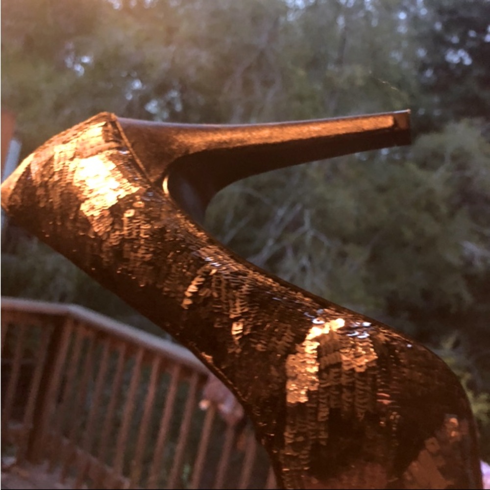 ❤️🔥Show Stoppers! 9.5 Gorgeous sequins high heels with rhinestone appliqués - Picture 7 of 9